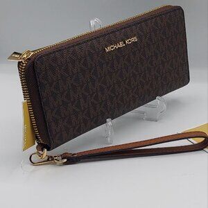 NWT Michael Kors Jet Set Travel Continental Long Wallet Wristlet Brown